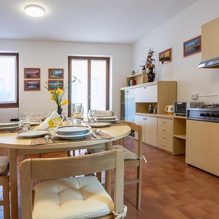 Terraced House On The Lakeside Of Gravedona - Larihome A04 Exterior foto