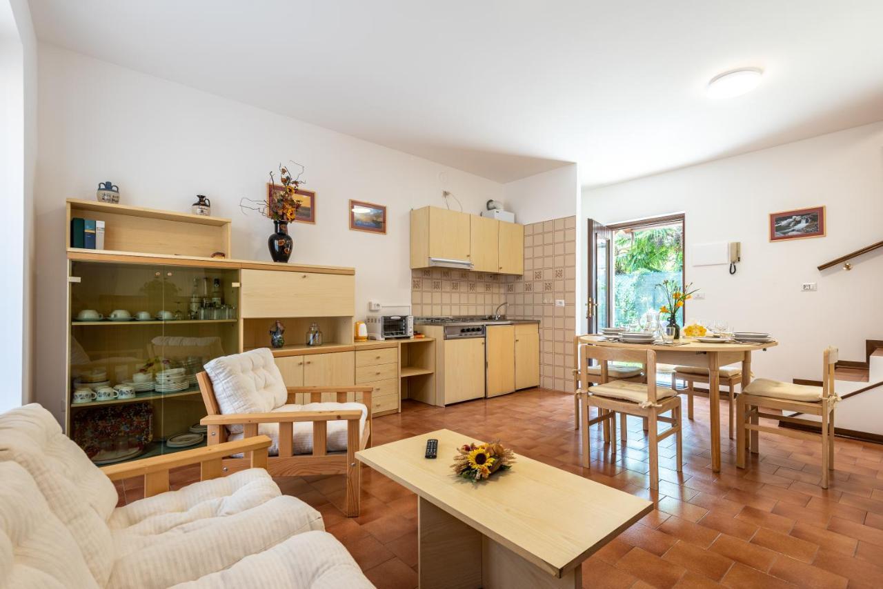 Terraced House On The Lakeside Of Gravedona - Larihome A04 Exterior foto